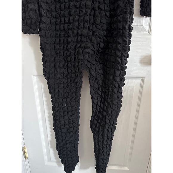 Black Popcorn Zippered Jumpsuit Size XL - Picture 4 of 7
